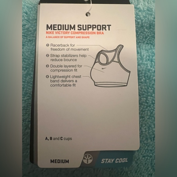 Nike swoosh medium impact sports bra - Picture 2 of 5